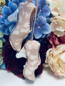 Zawieszka pantofelki 14