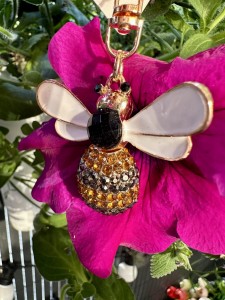 Brelok pszczoła złota 5