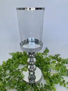 Świecznik srebrny 37