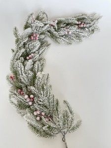 Girlanda ośnieżona z jarzębiną 100