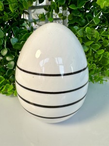 Jajko ceramiczne białe w paski 12