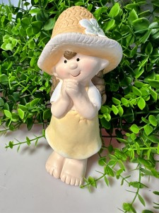 Dziewczynka w kapeluszu 18