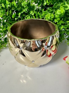 Osłonka złota pikowana 14