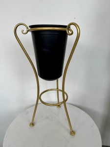 Kwietnik metalowy czarny 45