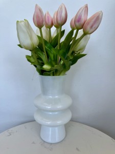 Wazon szklany  biały  20 