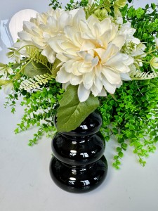 Wazon ceramiczny  czarny  25