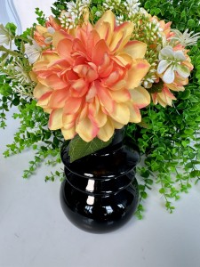 Wazon ceramiczny  czarny  20  