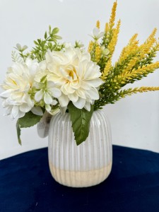 Wazon ceramiczny  beżowy  15