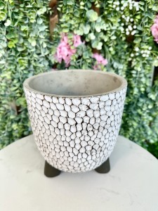 Osłonka ceramiczna szara na nogach  19