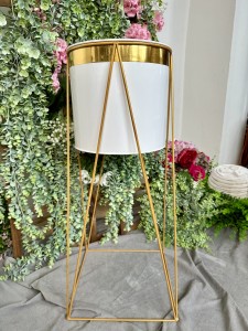 Kwietnik metalowy złoty ze stojakiem 71