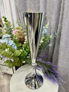 Wazon metalowy srebrny 48