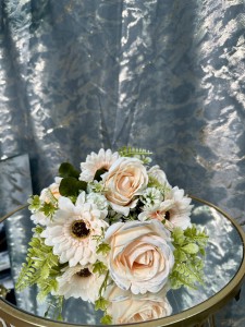 Bukiet kwiatów waniliowy 50 