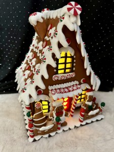 Domek LED cukierkowy 24