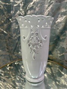 Wazon ceramiczny biały  24