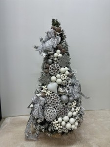 Choinka stożek z dekorem 100