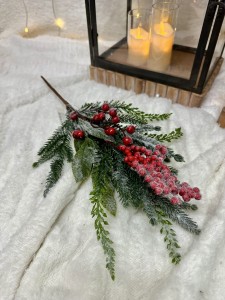 Gałązka świąteczna zielono-czerwona 45