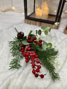 Gałązka świąteczna zielono-czerwona 43