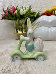 Zając na hulajnodze 17