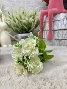 Bukiet goździki białe 30