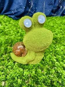 Ślimak solarny trawiasty 18