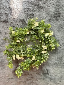 Wianek zielono-biały 40