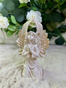 Anioł modlący się 14