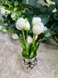 Bukiet tulipanów białych 40