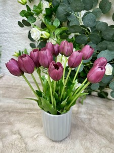 Tulipan gumowy fioletowy 40