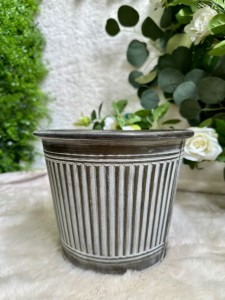 Osłonka metalowa 16 