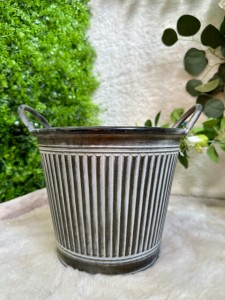 Osłonka metalowa 22 