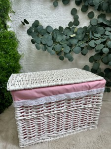 Kufer dekoracyjny biało-różowy 34