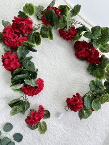 Girlanda pelargonia czerwona  170