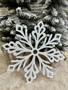 Zawieszka śnieżynka biała 40