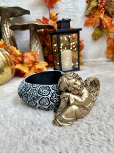 Osłonka betonowa serce z aniołem 11