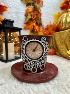 Figurka dekoracyjna zegar 15