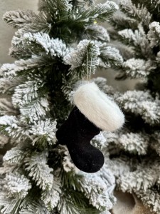 Zawieszka but czarny 9 