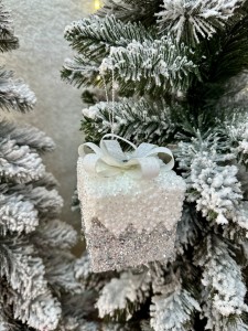 Zawieszka srebrna prezent     