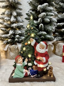 Mikołaj z choinką 34