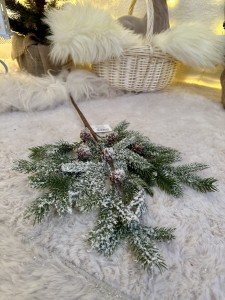 Gałązka świąteczna ośnieżona 66 