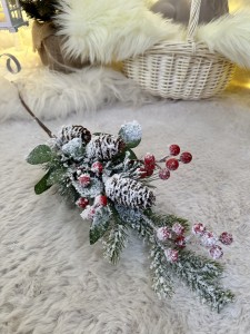 Gałązka świąteczna zielono-czerwona 65