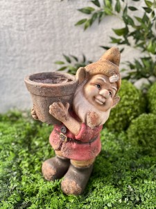 Krasnal ogrodowy z donicą 45