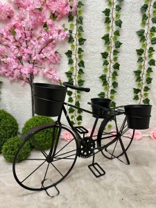 Rower metalowy czarny z miejscem na donice 53 