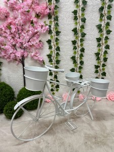 Rower metalowy biały  z miejscem na donice 53  