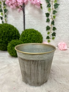 Osłonka metalowa 18