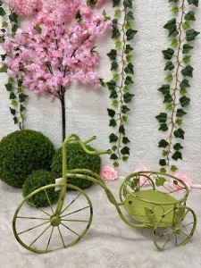 Rower metalowy zielony z osłonkami 39