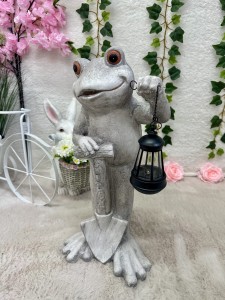 Żaba ceramiczna z latarnią 50