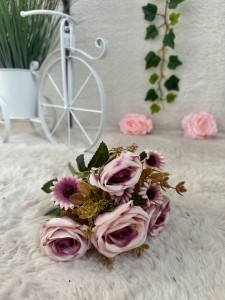 Bukiet różyczki różowo-fioletowe 32 