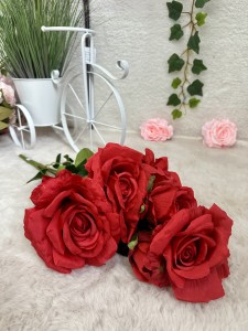 Róża czerwona bukiet 67     