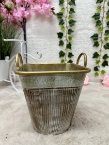 Osłonka metalowa 28