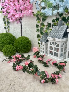 Girlanda różyczki różowe 160